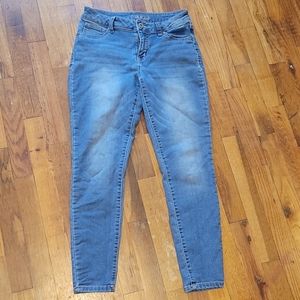 ❗Bundle Only❗Maurices Medium Short Jeggings